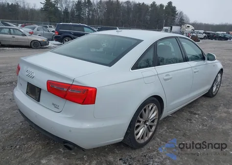2012 Audi A6 3.0 Premium z USA, uszkodzony, nr VIN WAUGGAFC2CN126074